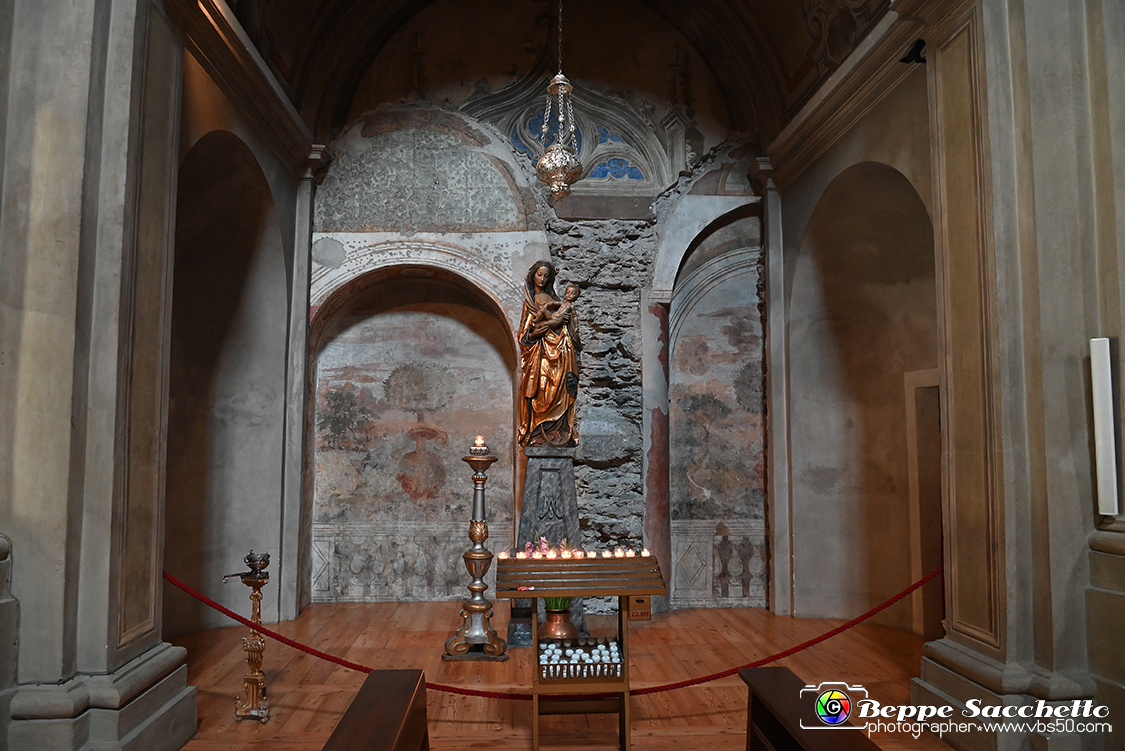 VBS_2962 - Novalesa - Abbazia. Parrocchia. Cascata del Rio Bard.jpg